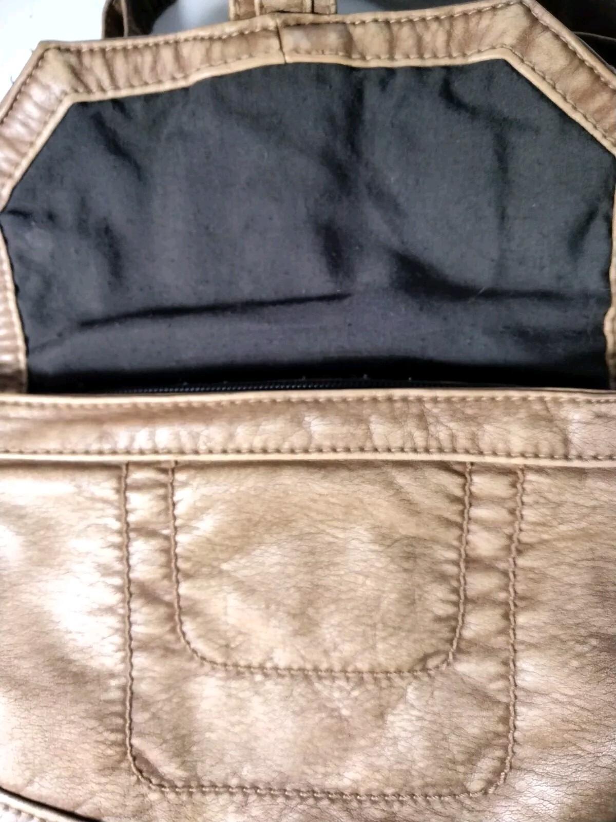 Converse One Star Small Brown Crossbody Bag 9 1/2" Wide 7"Tall Faux Leather... thumbnail 4