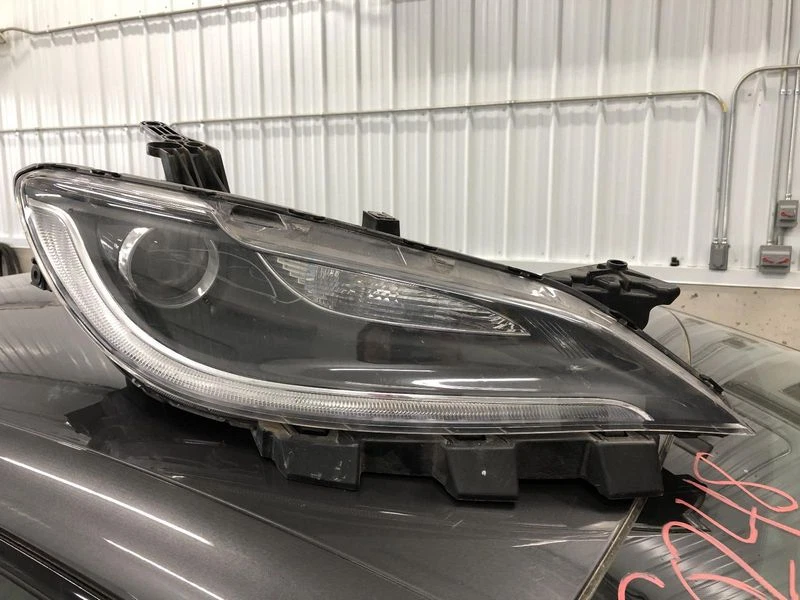 Faro lateral del conductor Audi Q7 LH 2007-2009 lámpara xenón HID OEM Foto 3 de 4