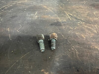 290297 Briggs and Stratton bolts 2 pack