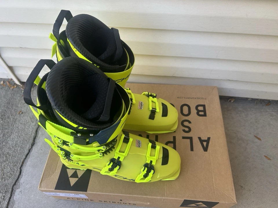 BOTAS ESQUÍ FISCHER RC4 130 LV GW 2025 NUEVAS (30.5) Foto 4 de 4
