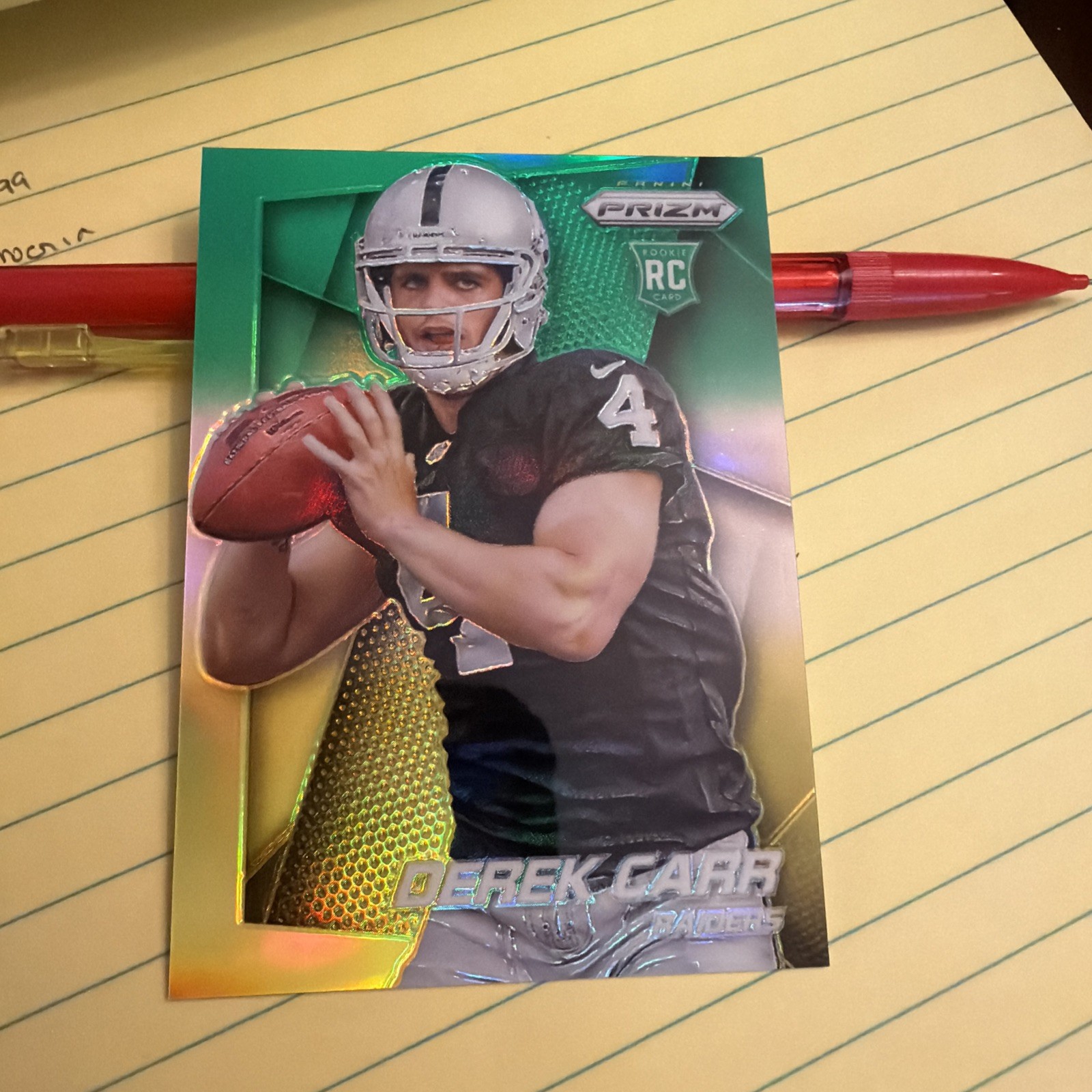 2014 Panini Prizm - Derek Carr #257 Neon Green & Yellow Prizm Variation Rookie
