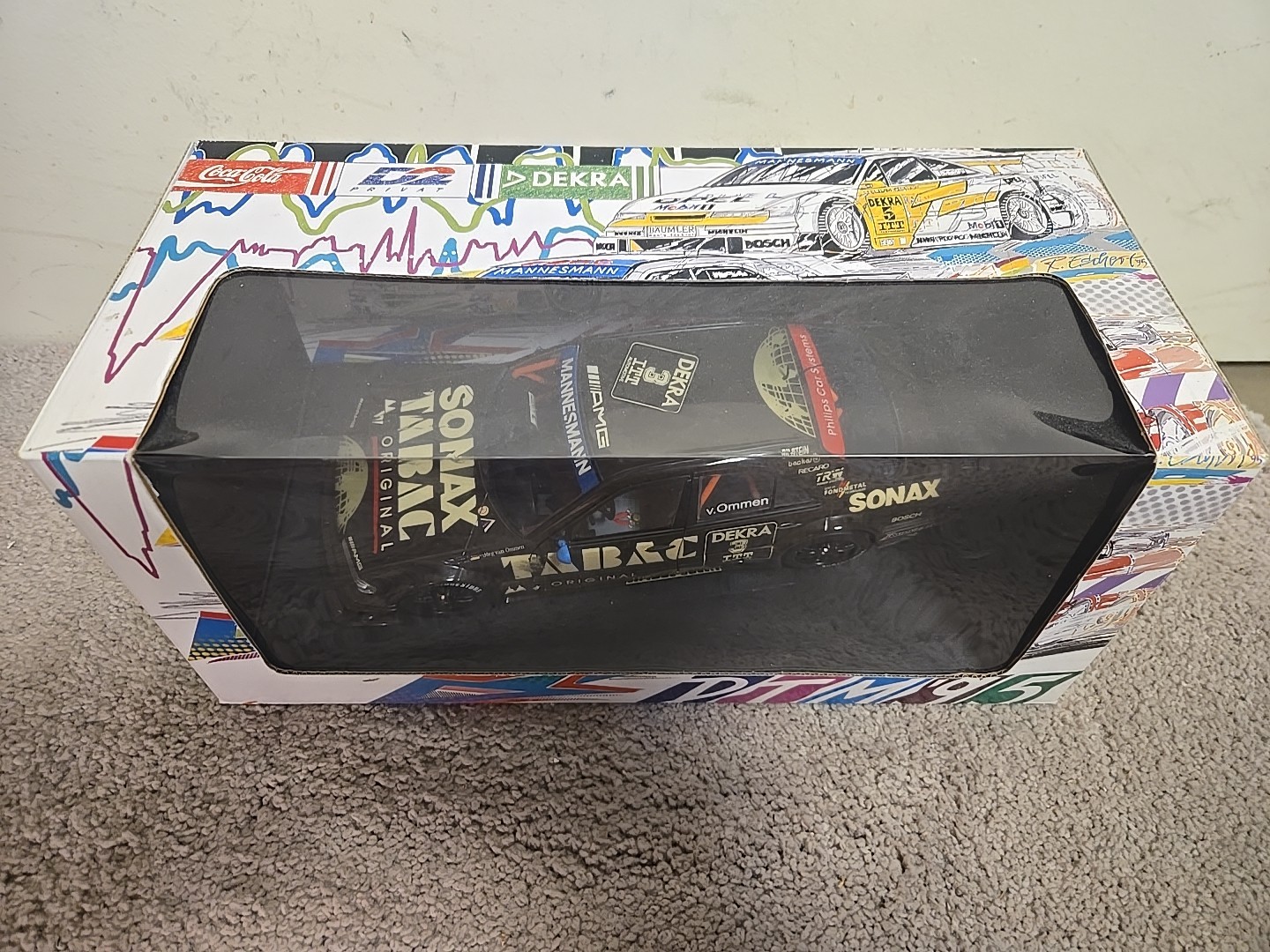 1/18 Minichamps UT Models 3 Mercedes AMG Ommen DTM 1995 Damaged