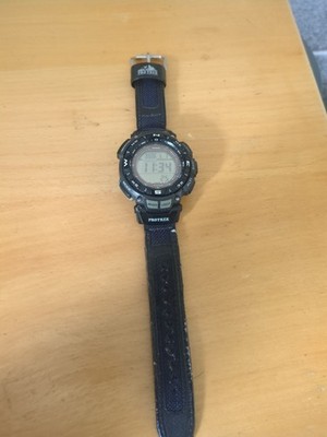 Casio Protrek PRG-240B  Altimeter Barometer Compass