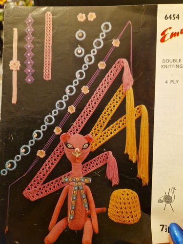 Copy Vintage Emu 4 Ply Crochet Pattern 6454 hat Belt Necklace Earrings Bottle  - Picture 1 of 5