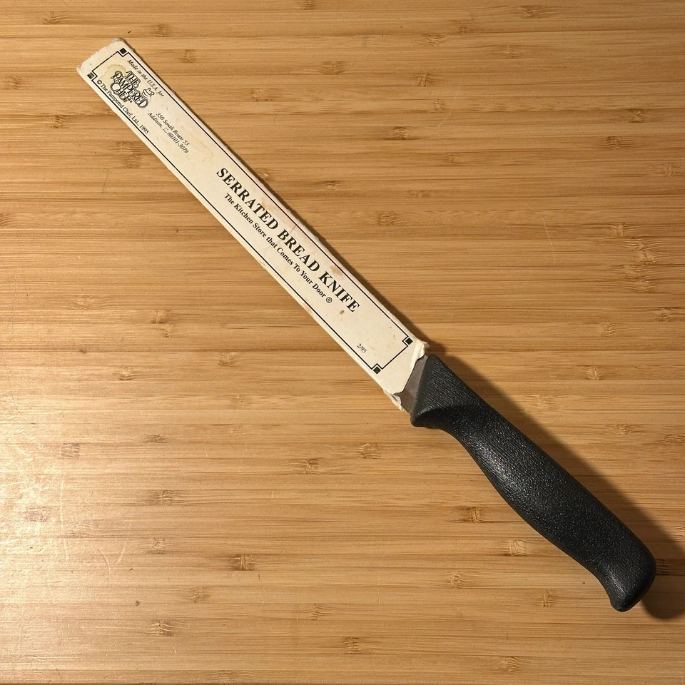 Cuchillo de pan dentado The Pampered Chef hoja de 9" de acero inoxidable hecho en EE. UU. Foto 4 de 4