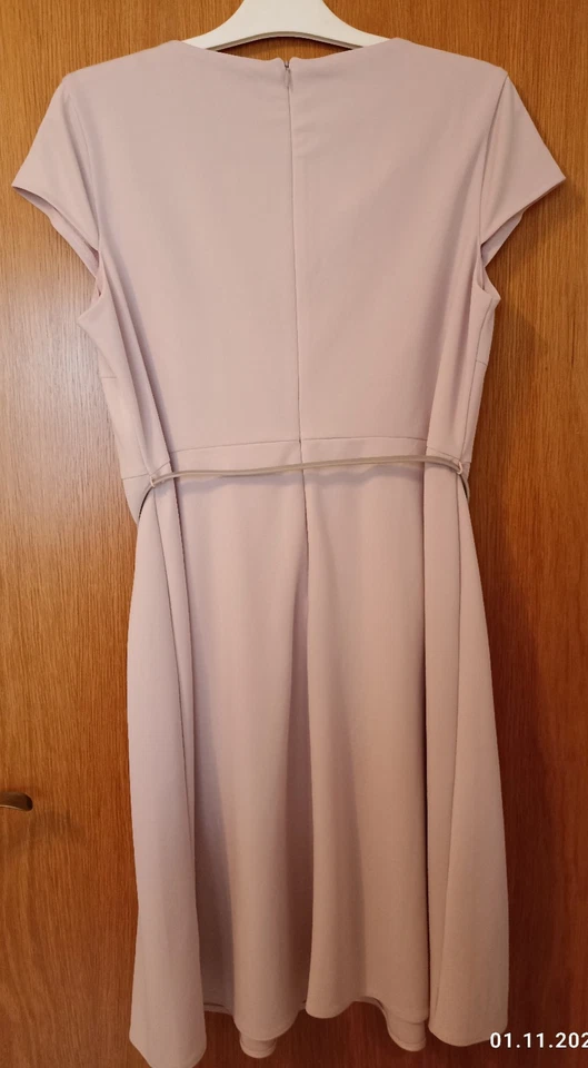 Montego Kleid, altrosa, knielang, mit silbernem Gürtel (Gr. 44) - Bild 2 von 3