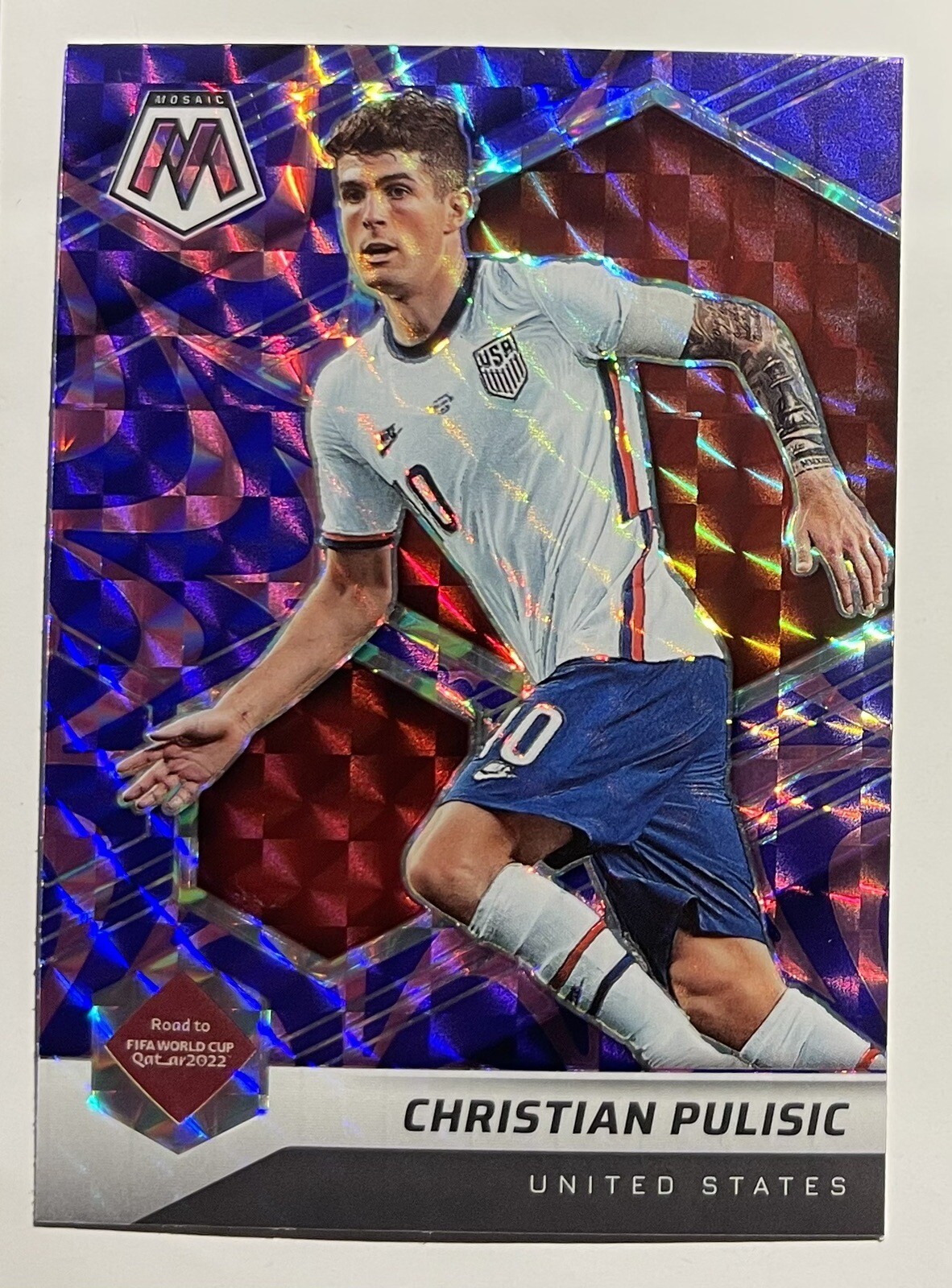 2021-22 Panini Mosaic World Cup Christian Pulisic Reactive Purple Prizm USA #100