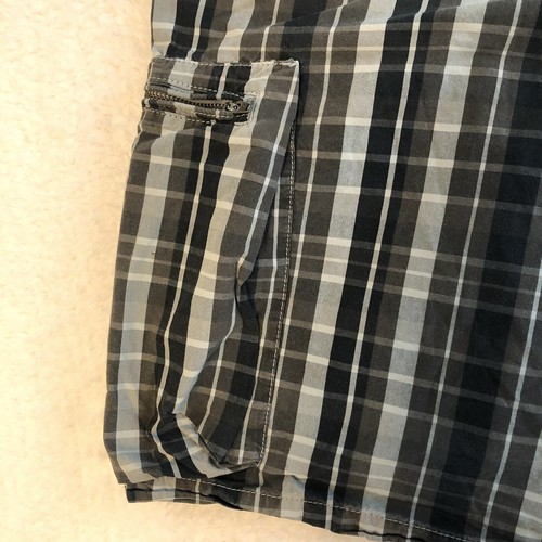 Vintage Nike Skateboarding Y2K Mens Size 34 Cargo Zippered Pockets Plaid Shorts - Picture 5 of 10