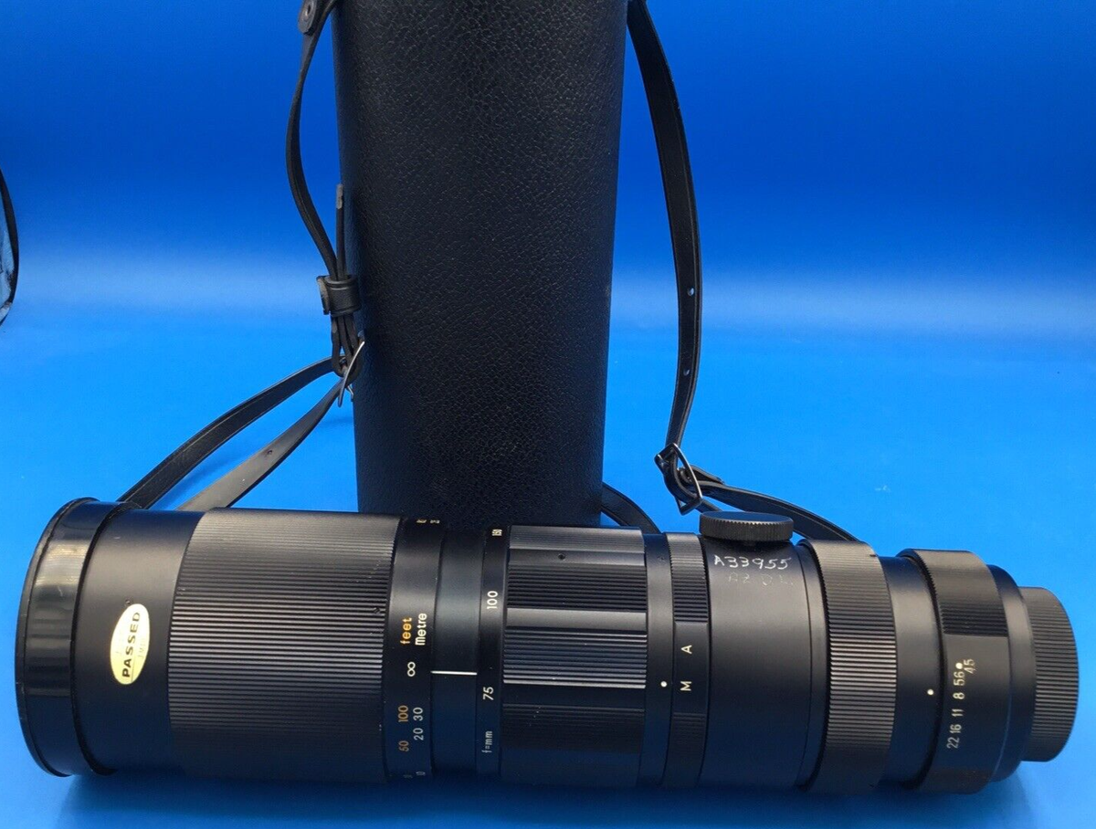 AUTO YASHICA ZOOM 1:45 f=75-230mm Lens With Case JAPAN No. 2002694