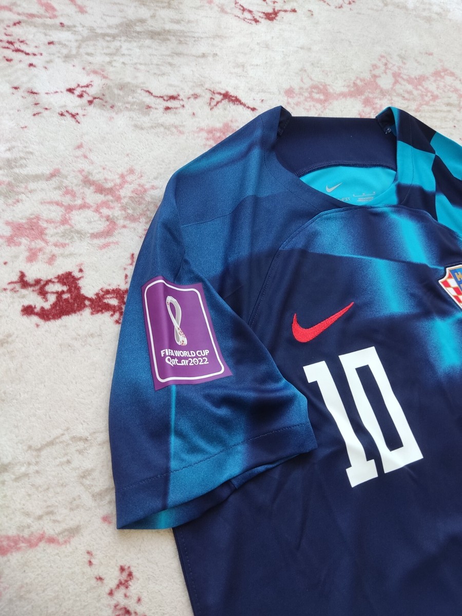 Croatia 2022 World Cup Away Jersey Modric Size XL Nike DN0683-498