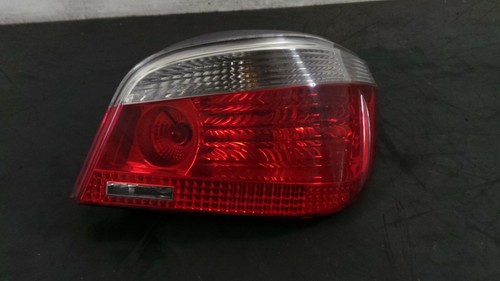 Y239-075 BMW E60 Limousine Rückleuchte Rücklicht Heckleuchte Rechts 6910768