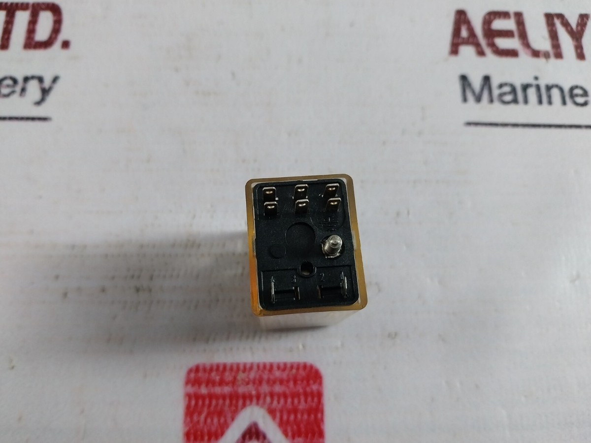 Siemens V23154-C0721-B104 Relè Axicom 24VDC Mai Usato