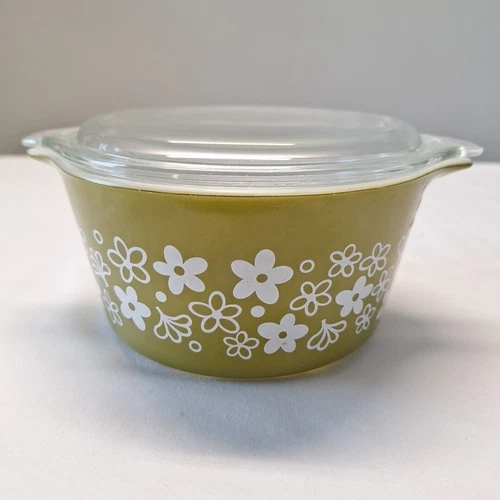 VTG Pyrex Avacado Green Crazy Daisy 473 1 qt Spring Blossom  470 C Lid
