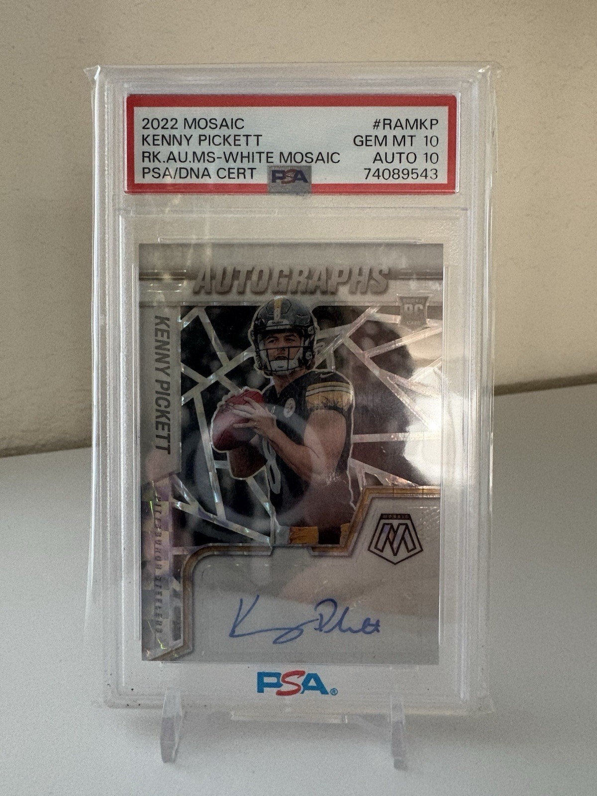 Kenny Pickett Panini Mosaic Rookie Autograph Mosaic #RAMKP White Mosaic