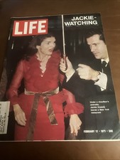 VTG Life Magazine February 12 1971 - Jackie Kennedy Onassis - Watching