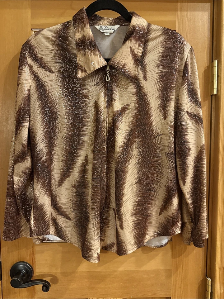 Blusa Feminina Vintage Anos 90 Athaolong Manga Longa Marrom, Bege com Zíper G (52) - Imagem 2 de 4