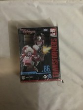 Hasbro - Transformers The Movie Studio Series 86 Arcee Action Figure