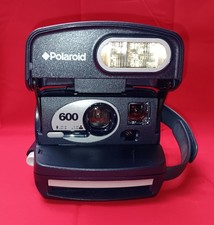 POLAROID 600 ROUND BLUE INSTANT FILM CAMERA PREOWNED UNTESTED