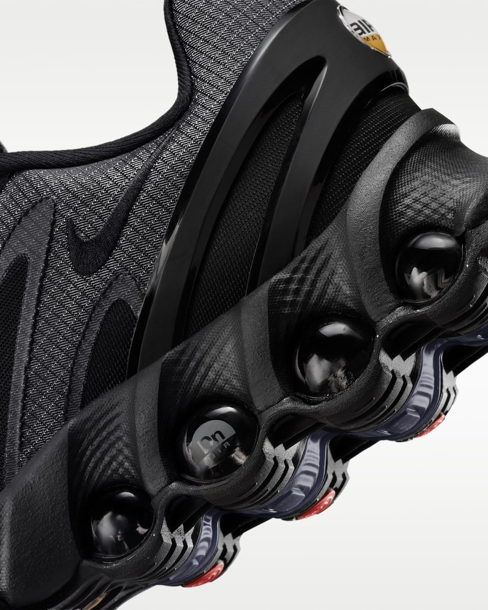 Nike AIR MAX DN8 SE $210 Mens Shoes Black Grey AUTHENTIC NEW