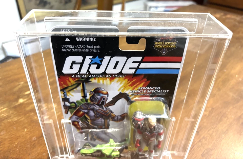 GI Joe Matt Trakker 25th Anniversary *MOC, SEALED, w/HARD ACRYLIC CASE MASK 2008 - Image 4 of 4