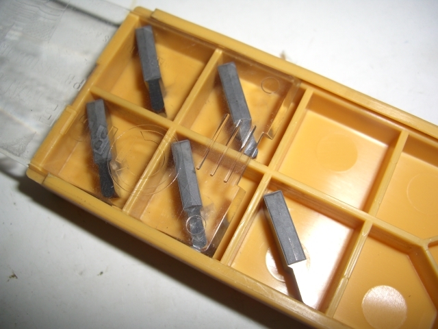 5 pcs CIRCLE MACHINE CMGN-093-250-047-C25 Grooving Carbide Inserts 58091 USA