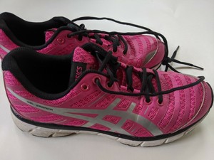 bright pink asics