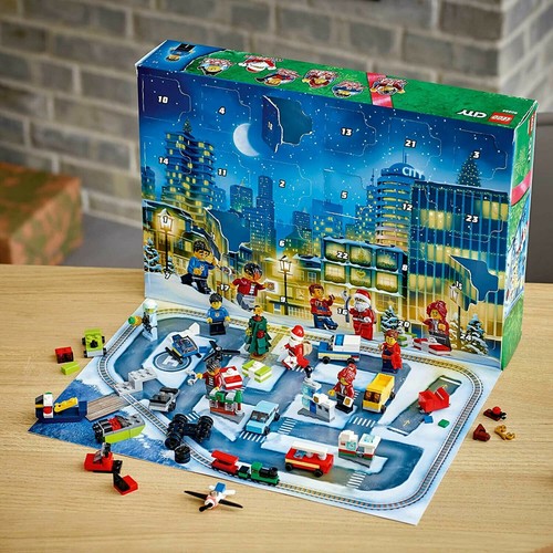 LEGO City Calendario dell'Avvento 2020 60268 con Tappetino da Gioco Città (342 Pezzi) NUOVO - Foto 3 di 4