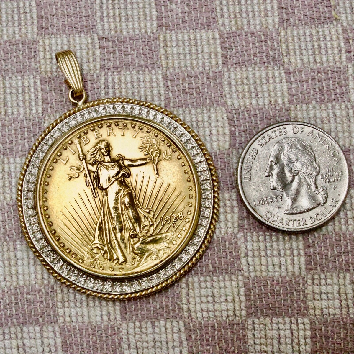 VINTAGE 1928 SAINT-GAUDENS $20 US GOLD COIN SET IN 14K GOLD