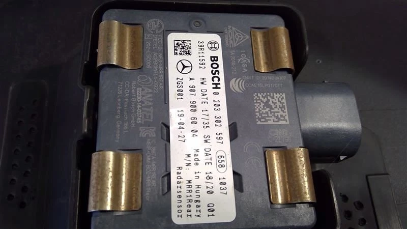 2019-2021 MERCEDES-BENZ SPRINTER 2500 ЗАДНЯЯ КРЫШКА ЛЕВОГО БАМПЕРА ОТ ОРИГИНАЛЬНОГО ПРОИЗВОДИТЕЛЯ - Изображение 3 из 4