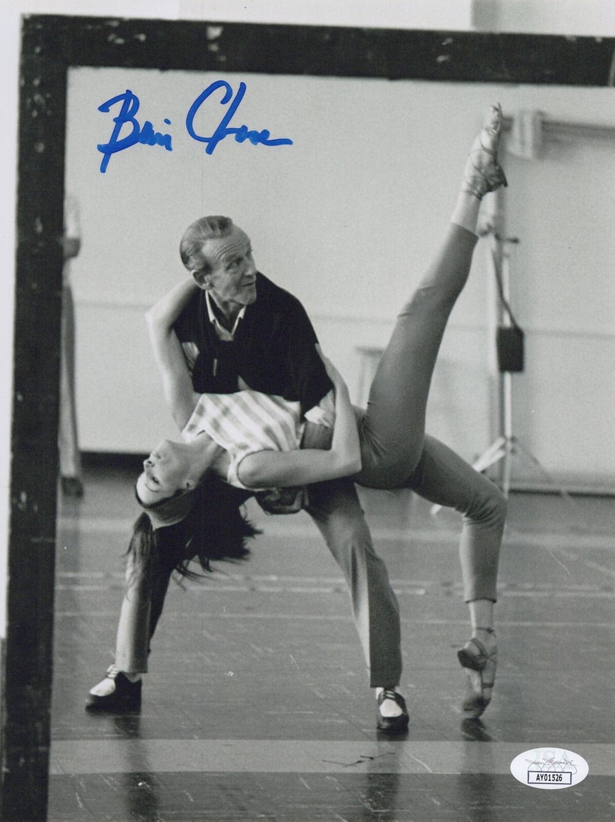 BARRIE CHASE Signed WHITE CHRISTMAS 8x10 Photo DORIS LENZ