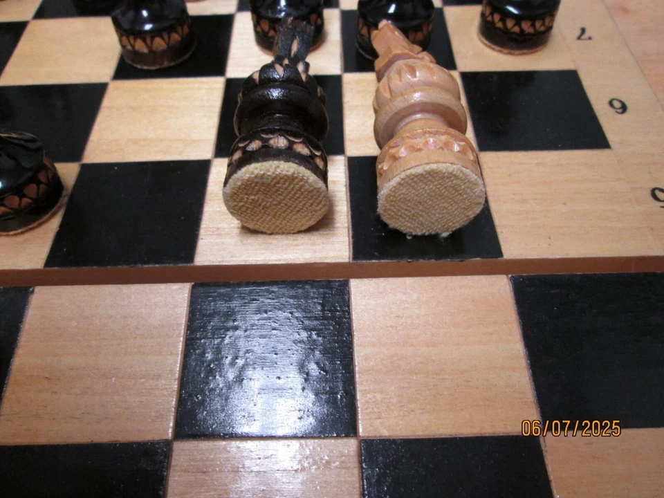 Juego de ajedrez vintage, decorativo ruso años 70 Foto 3 de 3