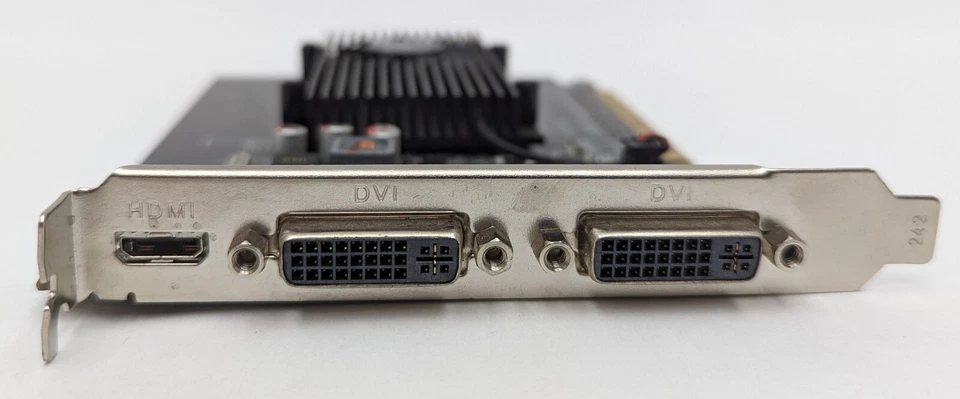 EVGA NVIDIA GeForce GT 520 SC 2GB DDR3 PCIe Video Graphics Card 02G-P3-2029-KB - Image 3 of 4