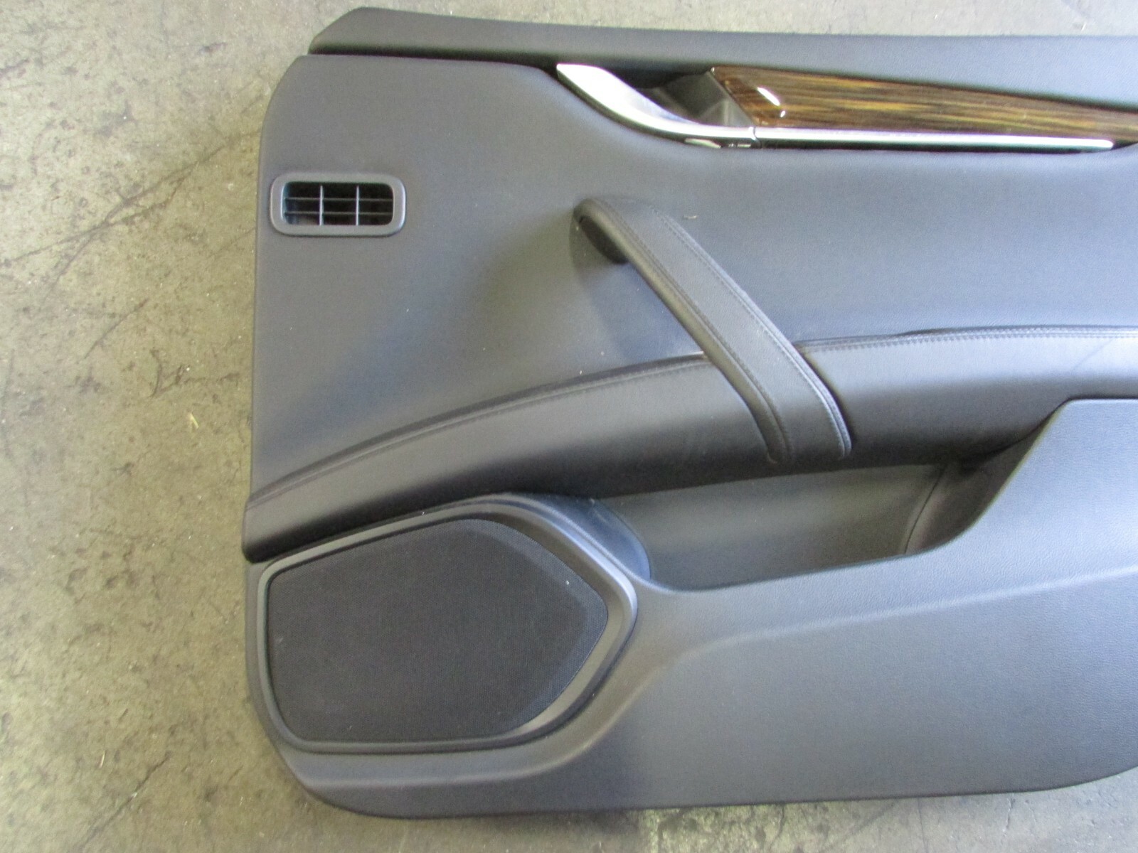 Maserati Ghibli, RH, Right Interior Door Panel, Used, P/N 670023437