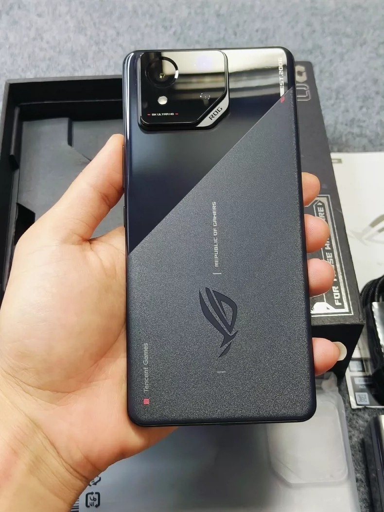 Asus ROG Phone 8 5G 6.78
