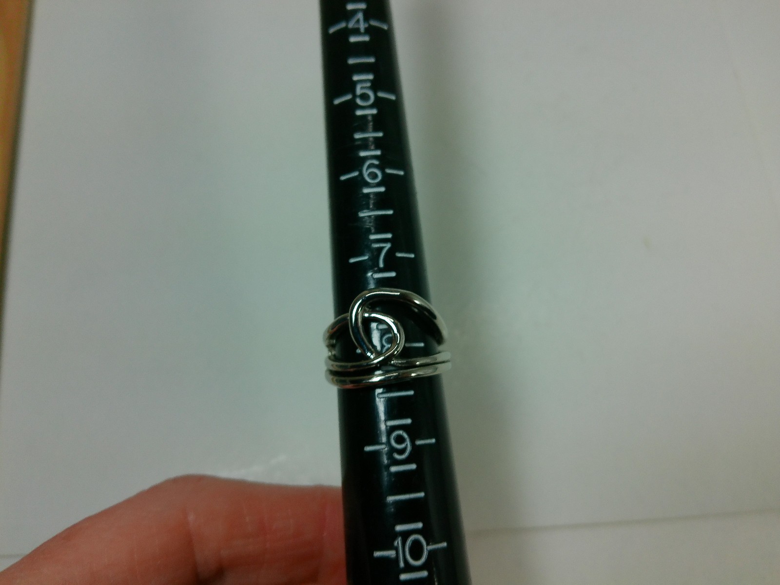 Shiny Silver Tone Knotted Interlocking Layered Si… - image 5