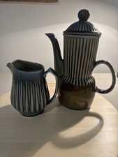 Wade Coffee Pot and Creamer Set