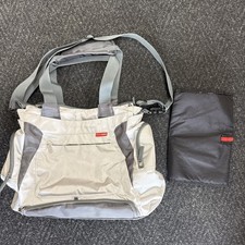 Skip Hop Duo Signature Diaper Messenger Bag - Gray, and Changing Pad - Black
