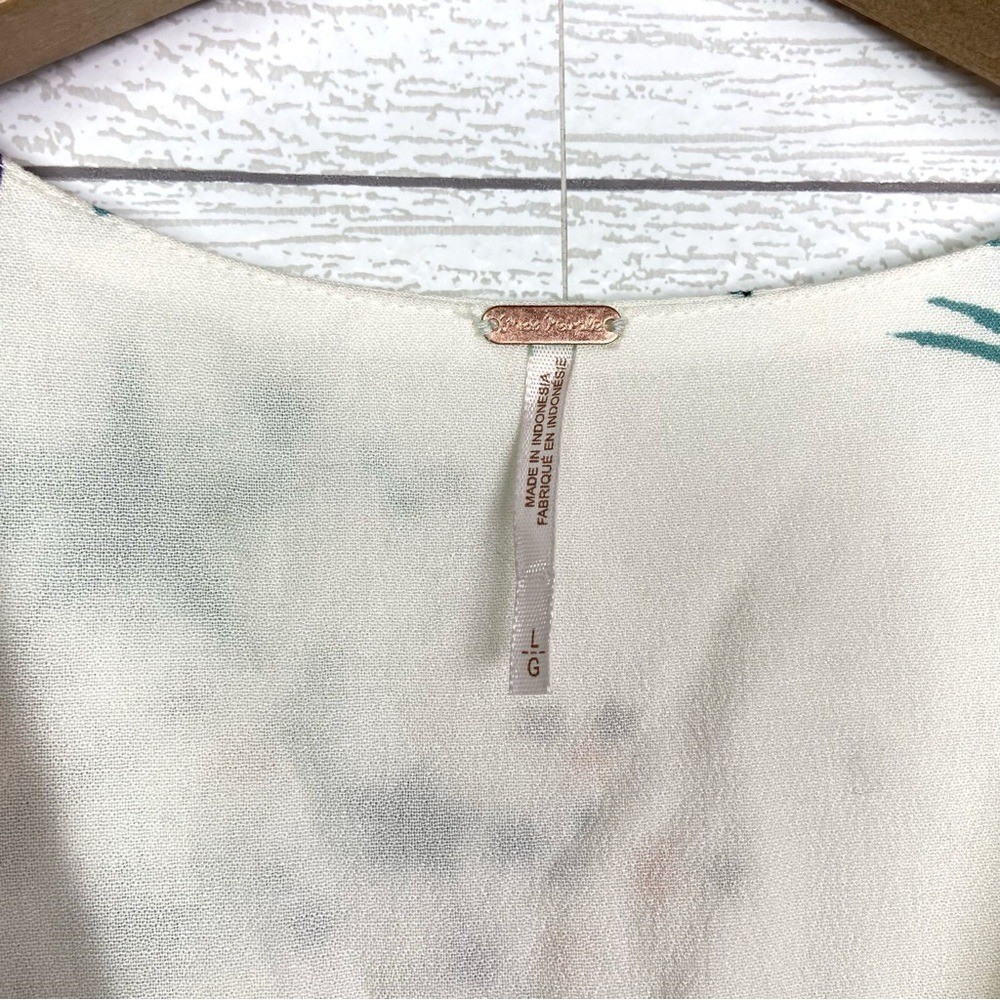 FREE PEOPLE Back To Basic Wrap Blouse Sleeveless … - image 3