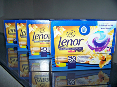    4 x 15 Pack ( 60 WL ) Lenor Pods ''Amber & Orchidee'' Waschmittelkapseln   