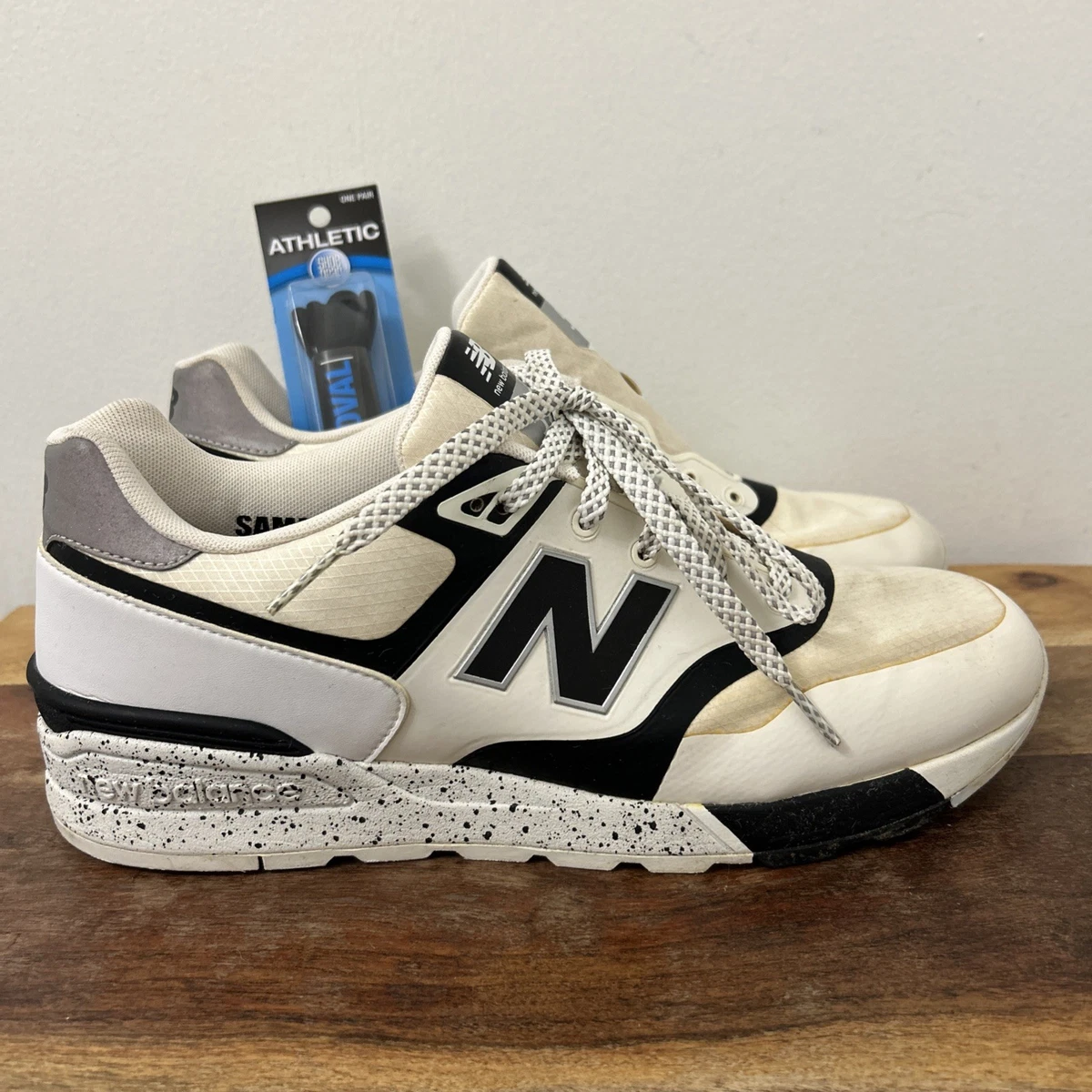 New Balance 597 Sneakers Mens 9 Khaki White Gold Lace Up Streetwear Activewear New Balance Classic 597 Men main image 4