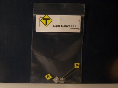 ''New'' Model Train 5 ''T'' Intersection Ahead Street signs HO scale Layout Details