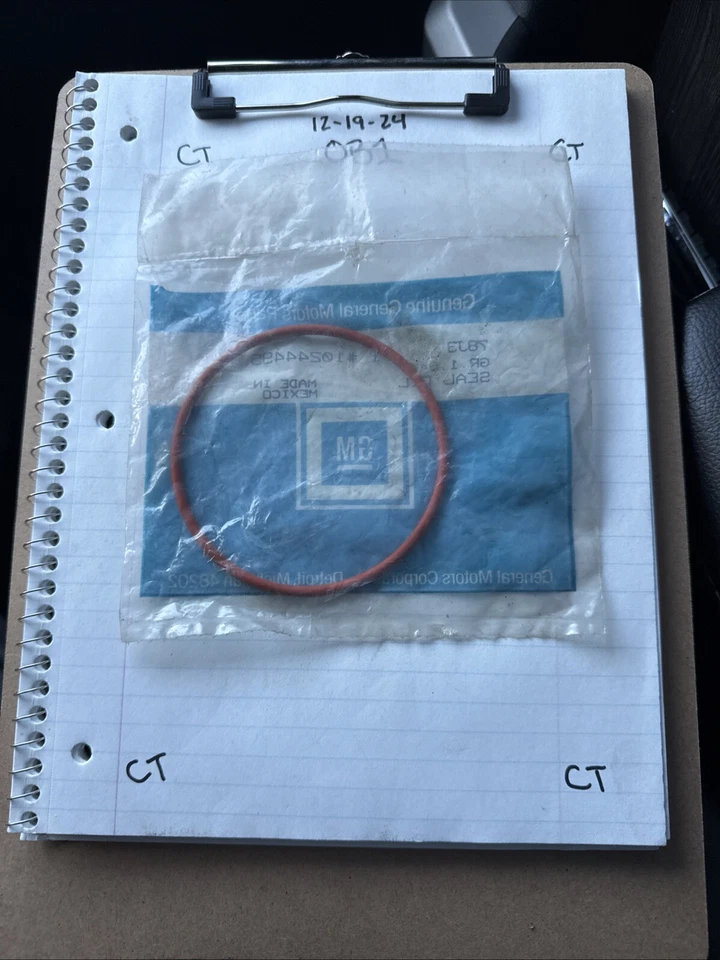 1x GM 10244495 Chevrolet Caprice/Impala SS (91-96) Oil Cooler Adapt- B19-47 - Image 2 of 2