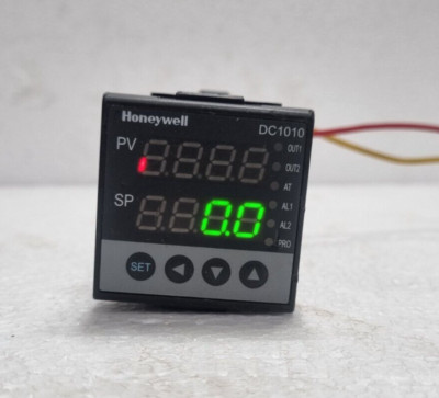 HONEYWELL DC-1010CR-201000-E, DIGITAL TEMPREATURE CONTROLLER