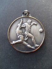 MEDAGLIA SPORT CALCIO DIS. BANDOLI DITTA D.M.