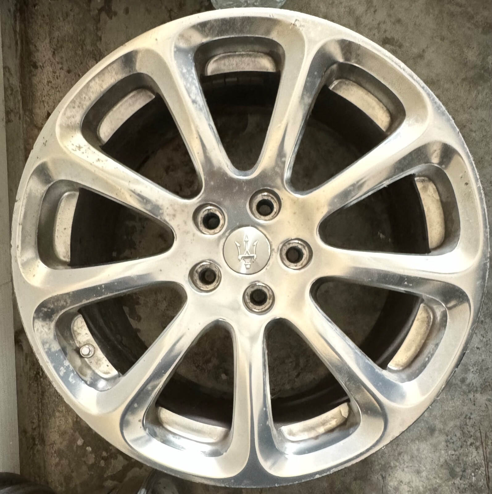 Maserati Quattroporte 19" set of 4 wheels used 05-13 M139 OEM  193840 82380706 A