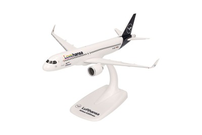 Herpa 613880 A320neo Lufthansa Lovehansa
