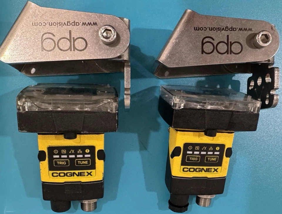 2 Cognex IS2000M-120-40-125 In-Sight Vision Sensor w/ APG Mounting Brackets - Image 2 of 3