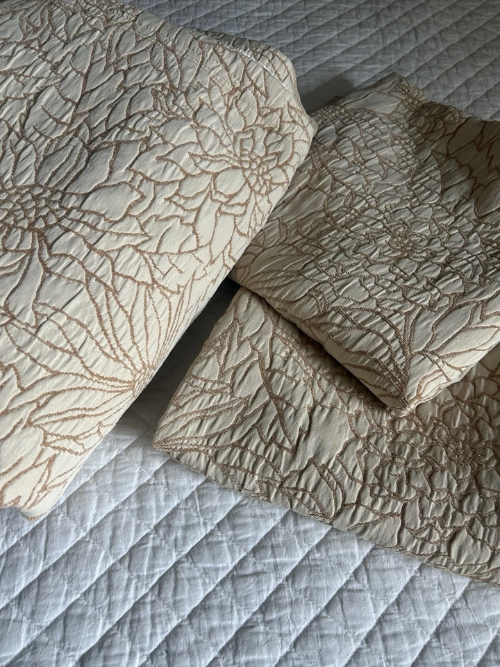 Soft Surroundings Coverlet & Euro Shams  Embroidered Large Floral Textured KING - Image 2 of 4