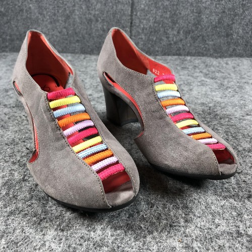 Pas de Rouge Pumps Womens Size 6 Gray Suede Block Heel Cutout Made Italy