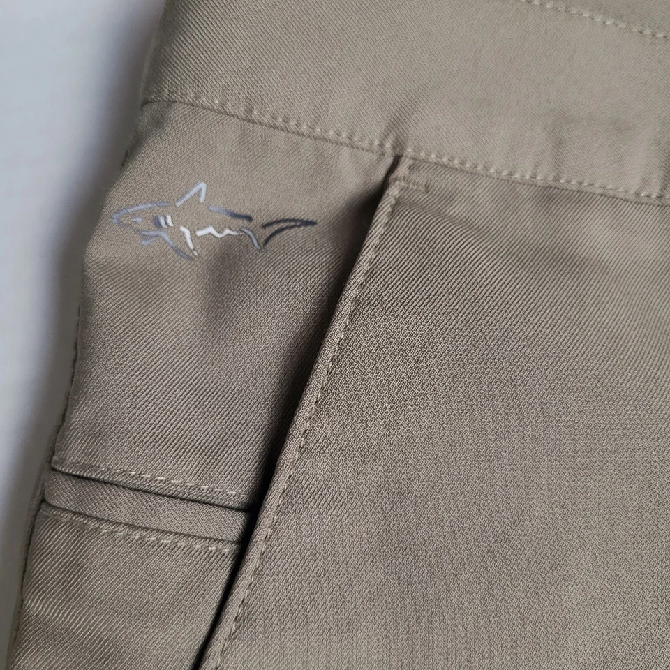 Pantalones cortos de golf Greg Norman ML75 MicroLux Play Dry para hombre 32 caqui Foto 2 de 4